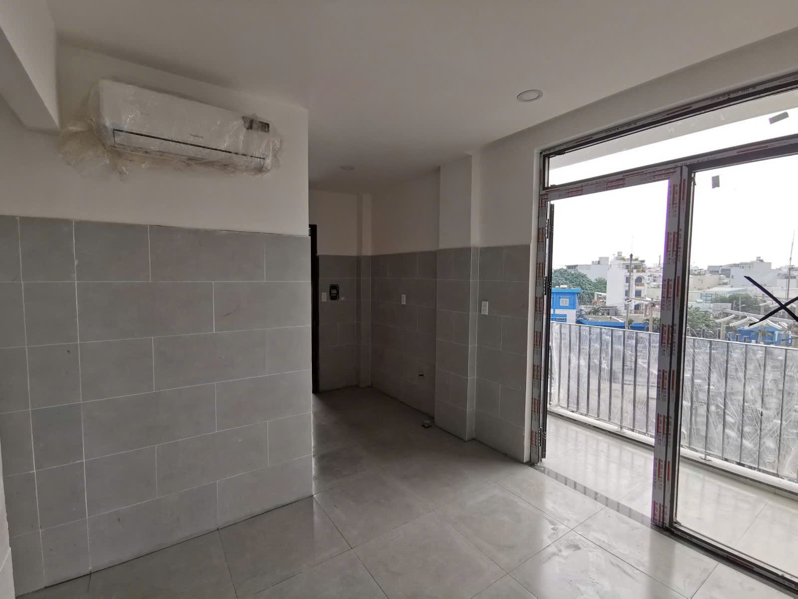 Nhà NỞ HẬU 80M2 đường Trần Văn Đang gấp bán, Quận 3 cách mặt tiền Hoàng Sa 10m