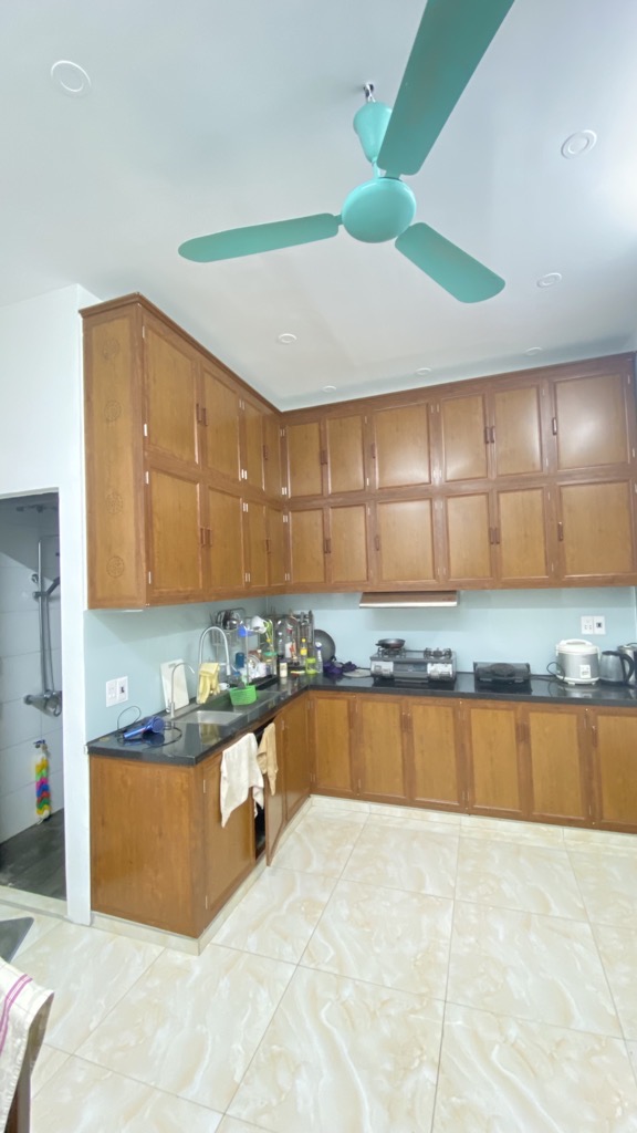 Bán nhà mặt ngõ đông ngạc 12m 3 tầng 16 tỷ sát nách đường lớn.