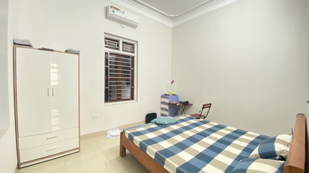 Bán nhà mặt ngõ đông ngạc 12m 3 tầng 16 tỷ sát nách đường lớn.