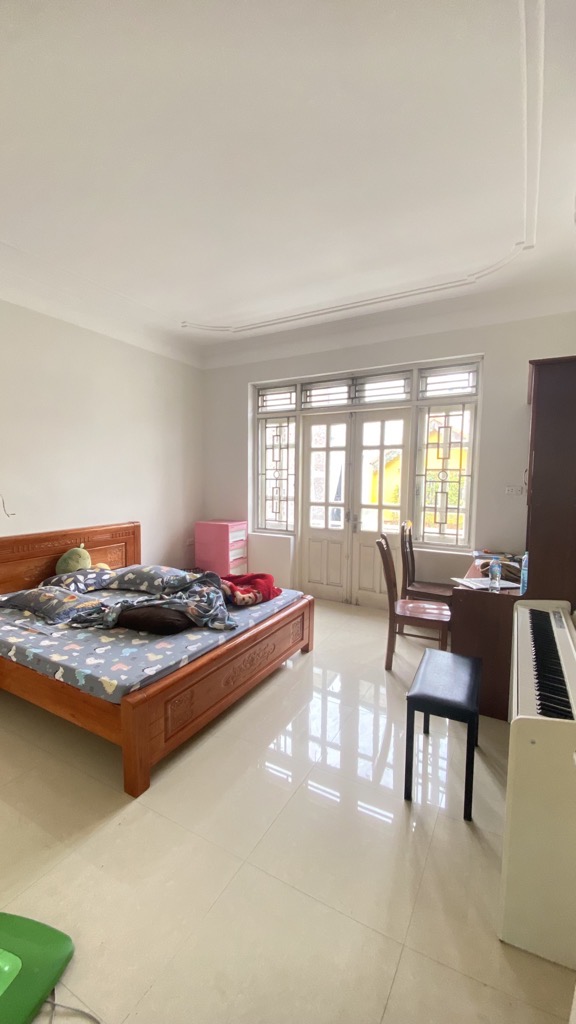 Bán nhà mặt ngõ đông ngạc 12m 3 tầng 16 tỷ sát nách đường lớn.