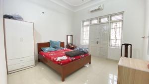 Bán nhà mặt ngõ đông ngạc 12m 3 tầng 16 tỷ sát nách đường lớn.