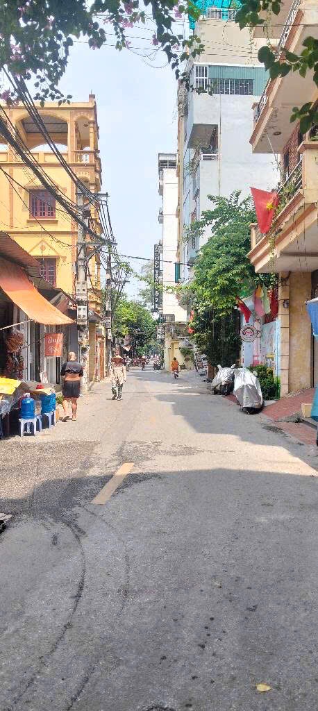 Bán nhà riêng phố Giáp Nhị, sổ đỏ CC, 5 tầng, 6,35 tỷ, 16m2, Hoàng Mai, Hà Nội