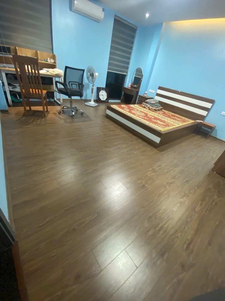 Chính chủ bán nhà 5 tầng mới xây, diện tích 35m2, MT 5m, ngõ thông nhau, giá 7,5 tỷ