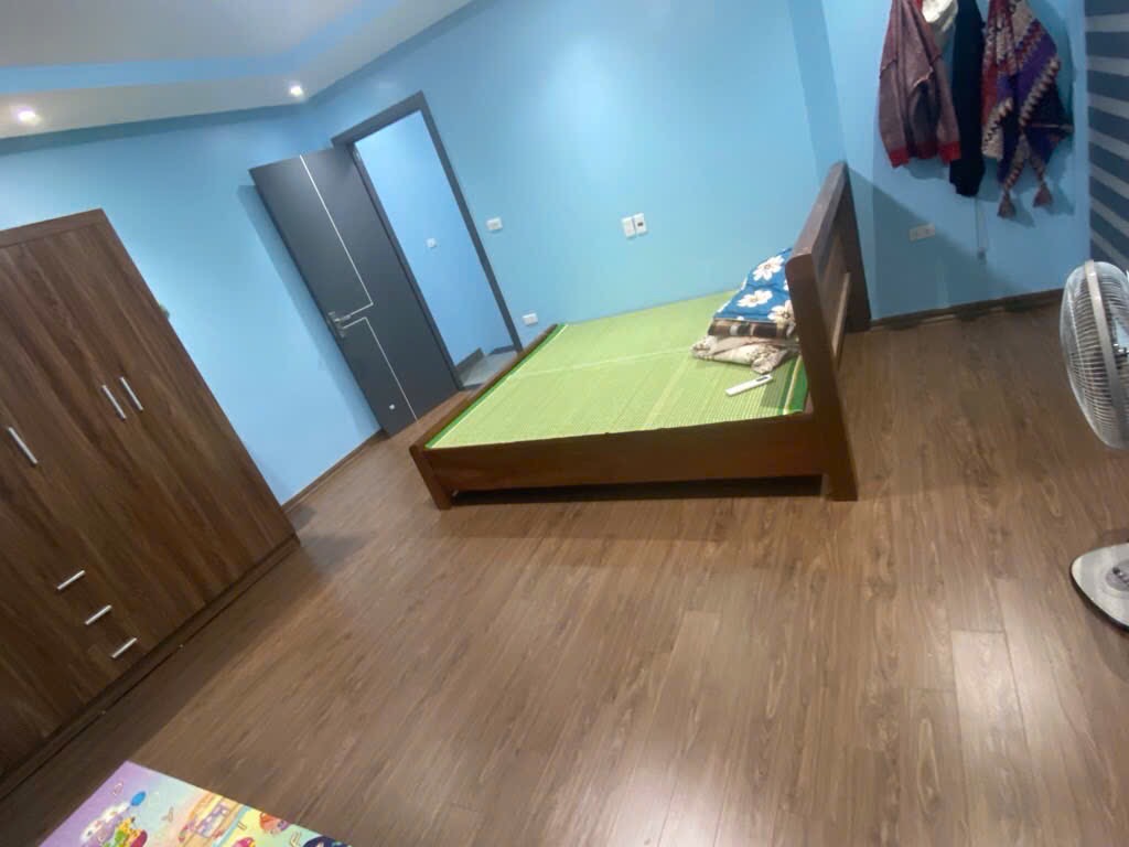 Chính chủ bán nhà 5 tầng mới xây, diện tích 35m2, MT 5m, ngõ thông nhau, giá 7,5 tỷ