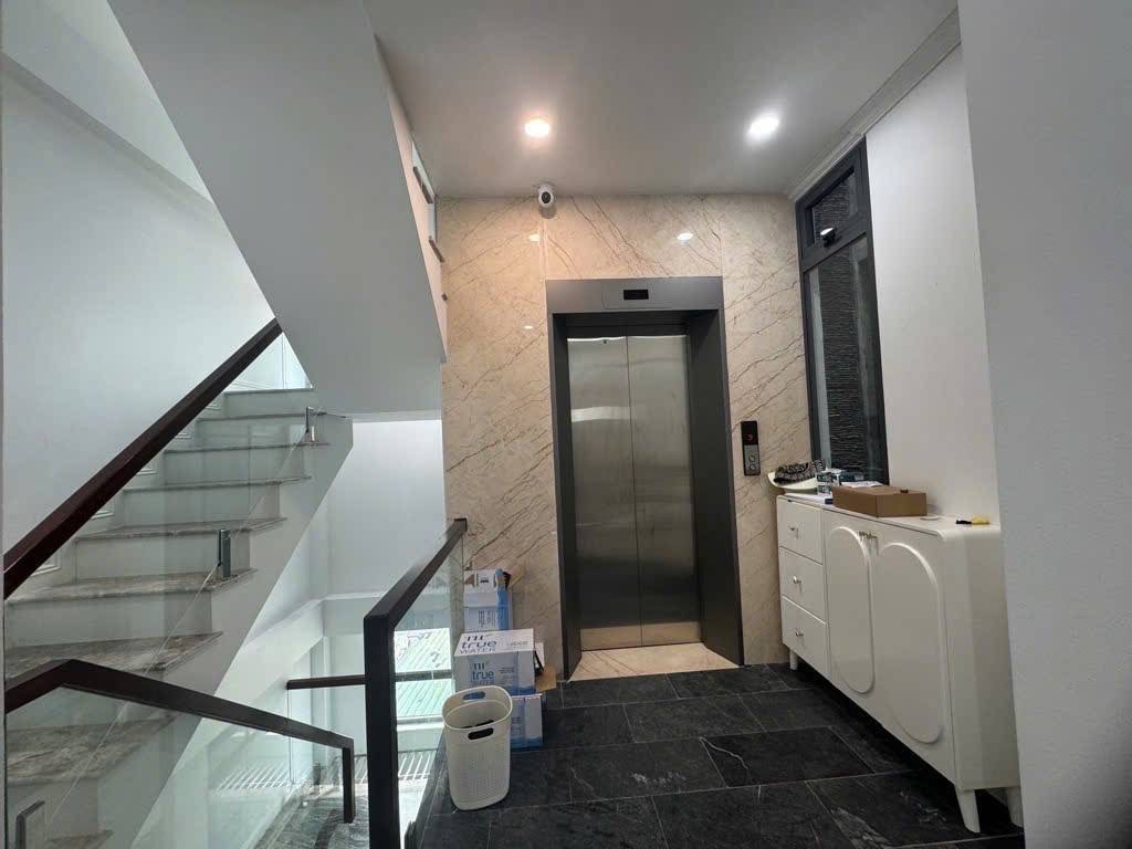 Bán nhà mặt phố - kinh doanh Phúc Lợi, 75 m, 5 tầng, đường ô tô