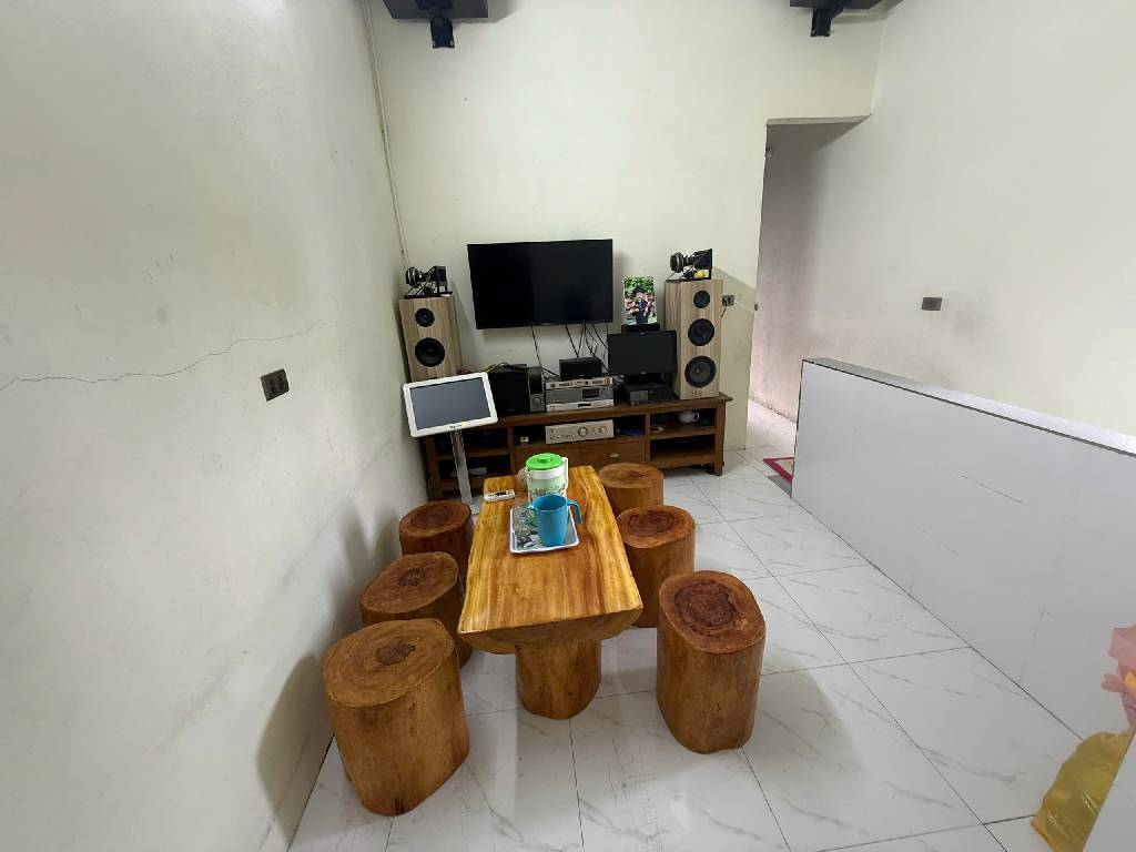 Bán nhà Nguyễn Ngọc Vũ ,DT 62m, Giá chỉ 8.5 tỷ.