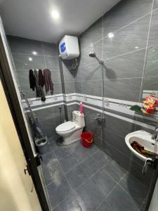 BÁN NHÀ NGÕ THÔNG 299 HOÀNG MAI, DT: 72M GIÁ: 8,1 TỶ.