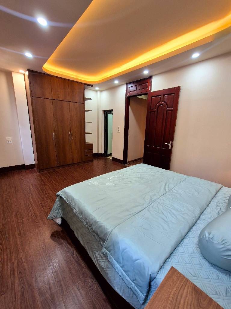 Nhà 6 tầng 4 ngủ khu Bạch Mai - 26/33m2 - 7.1 tỷ