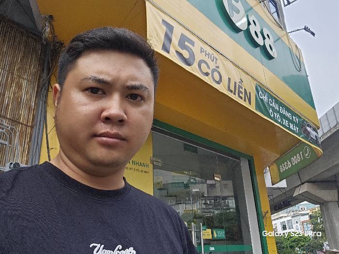 Đê La Thành - Mặt phố - Vỉa hè