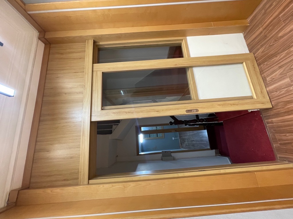 Đường Láng- 3 tầng- Mặt phố- 10 Tỉ