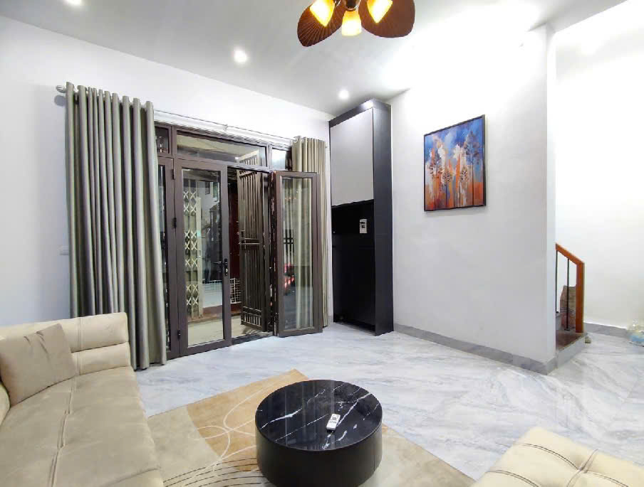 NHÀ ĐẸP – HIẾM - 40M - 7 TỶ XÍU  - BA BƯỚC RA PHỐ - GẦN TRƯỜNG ĐẠI HỌC - TTTM - THIÊN ĐƯỜNG MUA SẮM