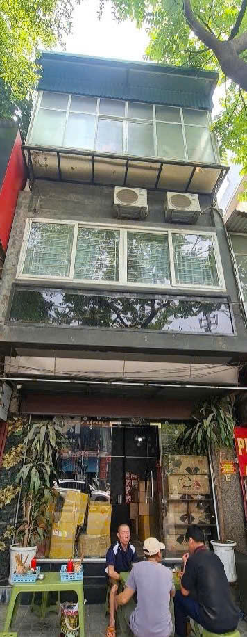 NHÀ MẶT PHỐ KINH DOANH - VỈA HÈ RỘNG- MẶT TIỀN RỘNG - NỞ HẬU ĐẸP ĐẼ - SỔ VUÔNG