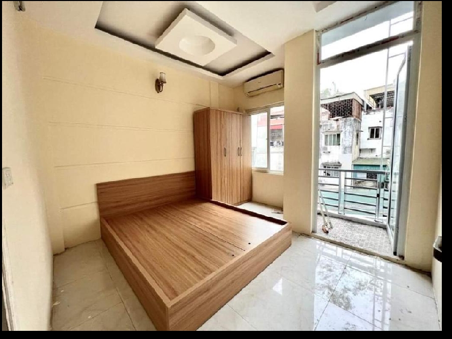 Chính chủ  bán nhà mặt phố Mai Dịch - kinh doanh đỉnh 200 triệu/năm