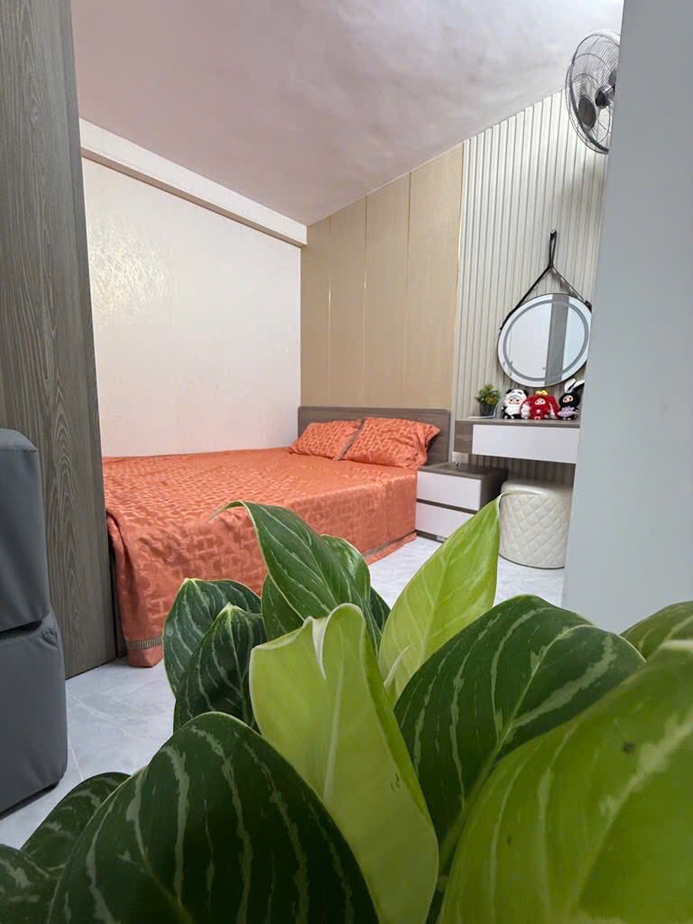 BÁN NHÀ PHỐ KIM MÃ GIÁ HÀ ĐÔNG-DTSD 50M NHỈNH 3 TỶ FULL NỘI THẤT-Ô TÔ ĐỖ 10M