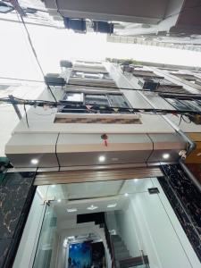 Bán nhà phố Kim Giang Quận Thanh Xuân Ô TÔ ĐỖ CỬA - ĐẦY ĐỦ CÔNG NĂNG 39M x 5 TẦNG