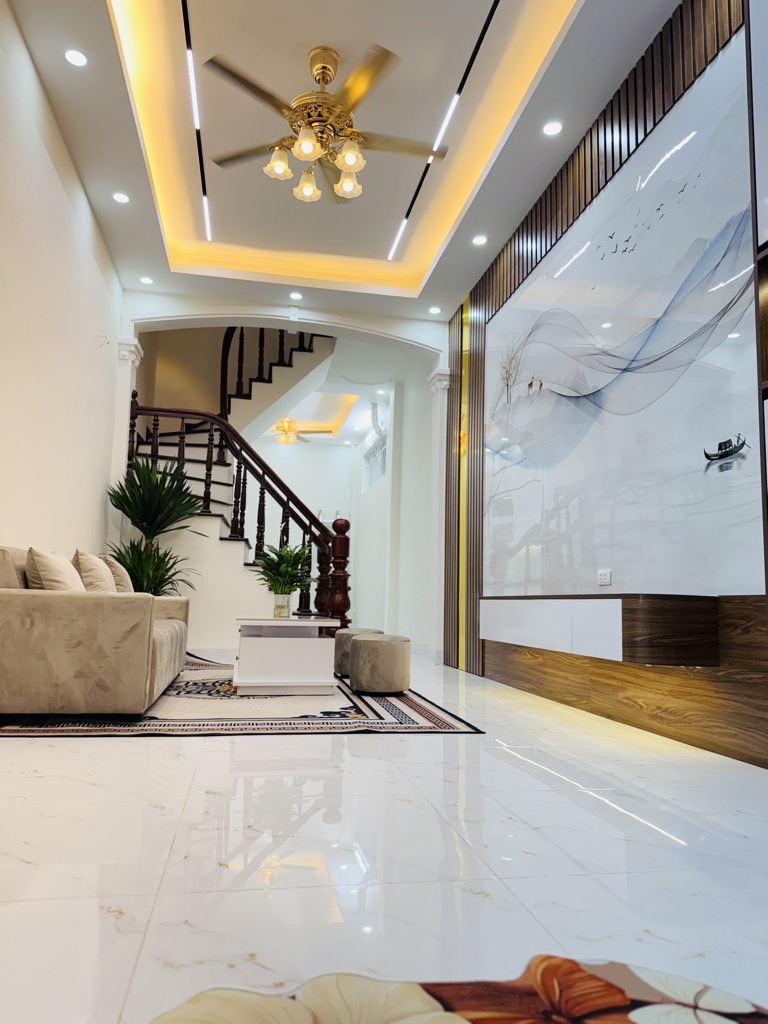 Nhà lô góc ngõ thông full nội thất Thanh Xuân - Tiện ích bạt ngàn