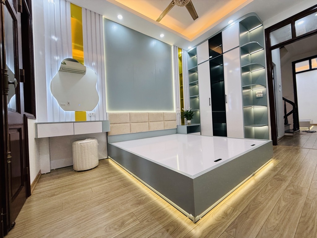 Nhà lô góc ngõ thông full nội thất Thanh Xuân - Tiện ích bạt ngàn