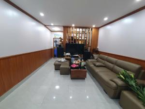 NHÀ ĐẸP MẶT ĐƯỜNG BẠCH MAI - Ở NGAY