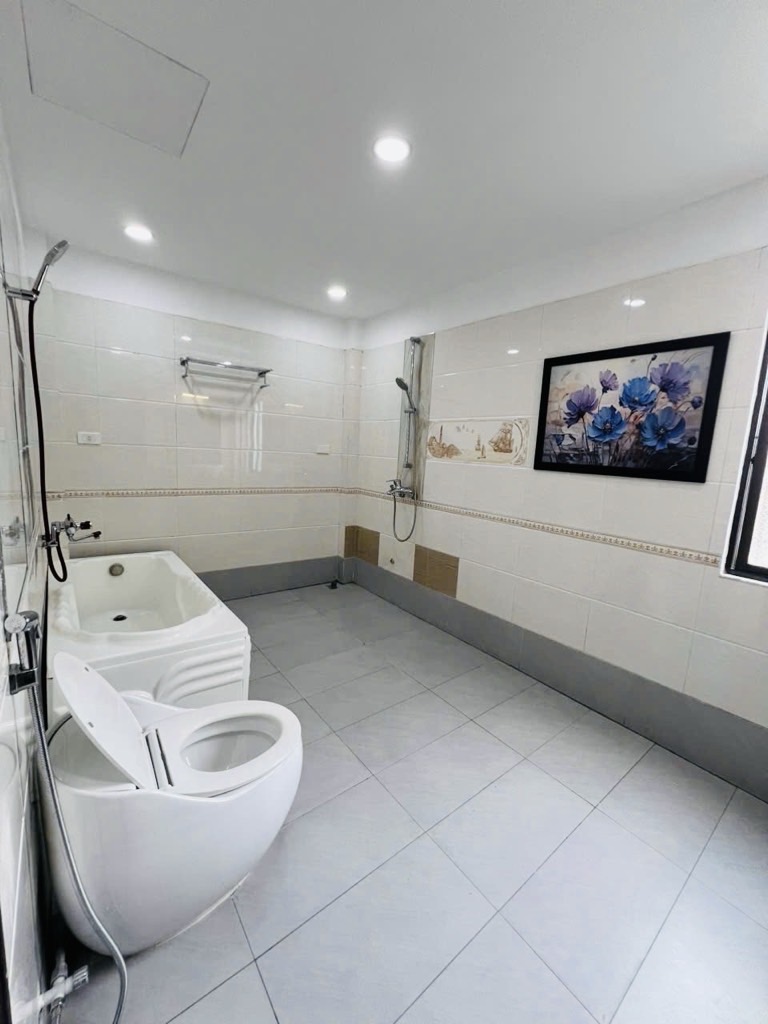 TRƯỜNG LÂM- VỊ TRÍ ĐẸP CÁCH 2 NHÀ RA MẶT PHỐ- GARA- NHÀ DÂN XÂY- 2 THOÁNG