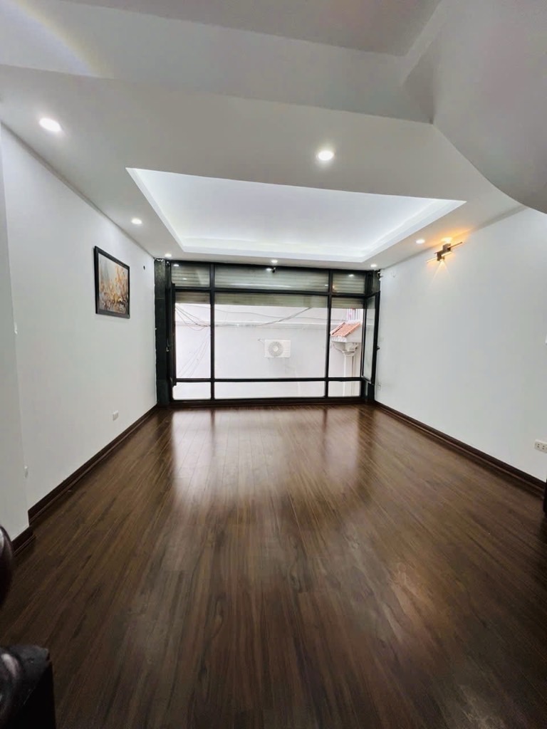 TRƯỜNG LÂM- VỊ TRÍ ĐẸP CÁCH 2 NHÀ RA MẶT PHỐ- GARA- NHÀ DÂN XÂY- 2 THOÁNG