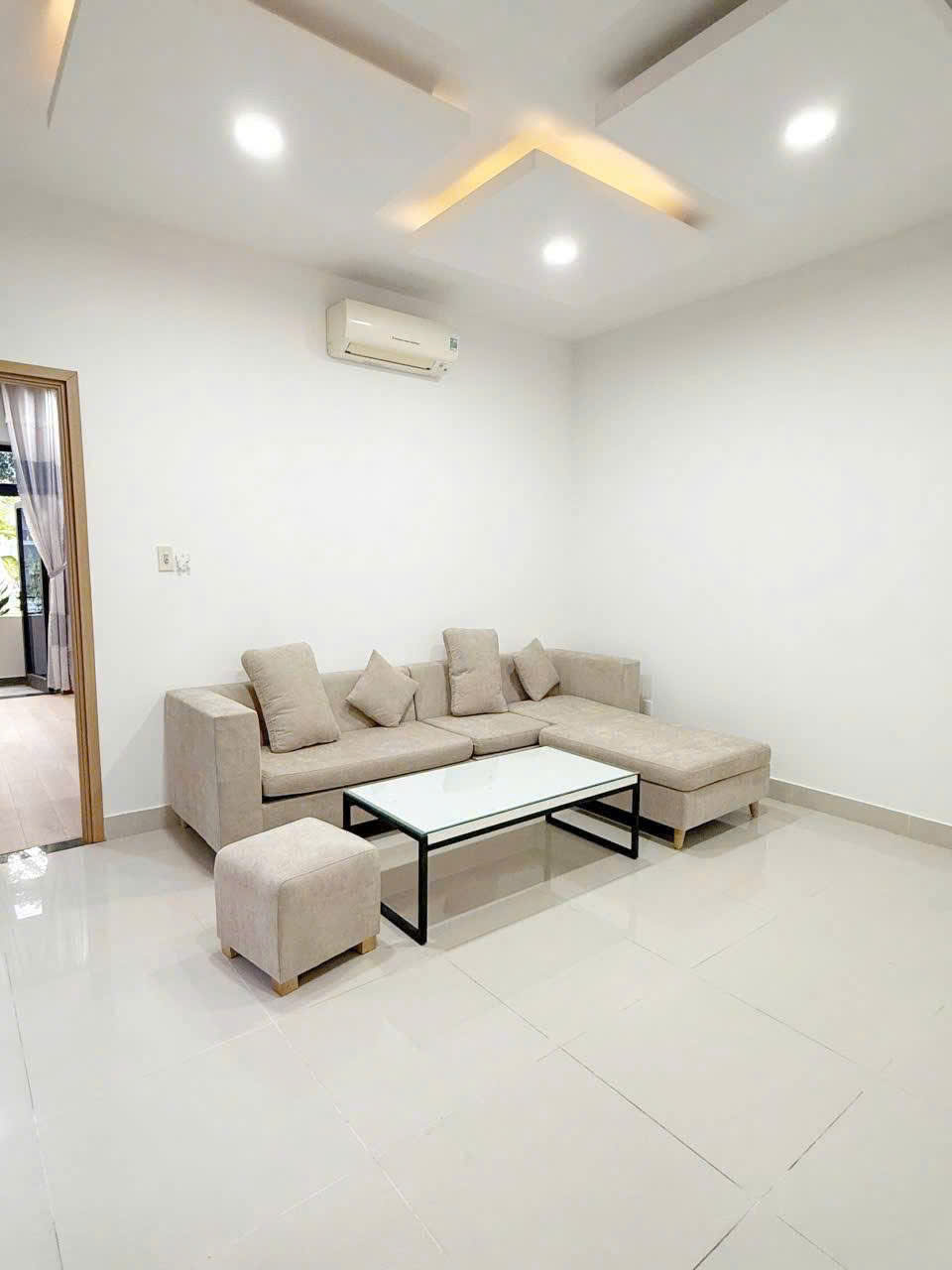 Bán nhà Nơ Trang Long ngang 4.5 dài16m nhà 4 tầng chỉ 8.2 tỷ.