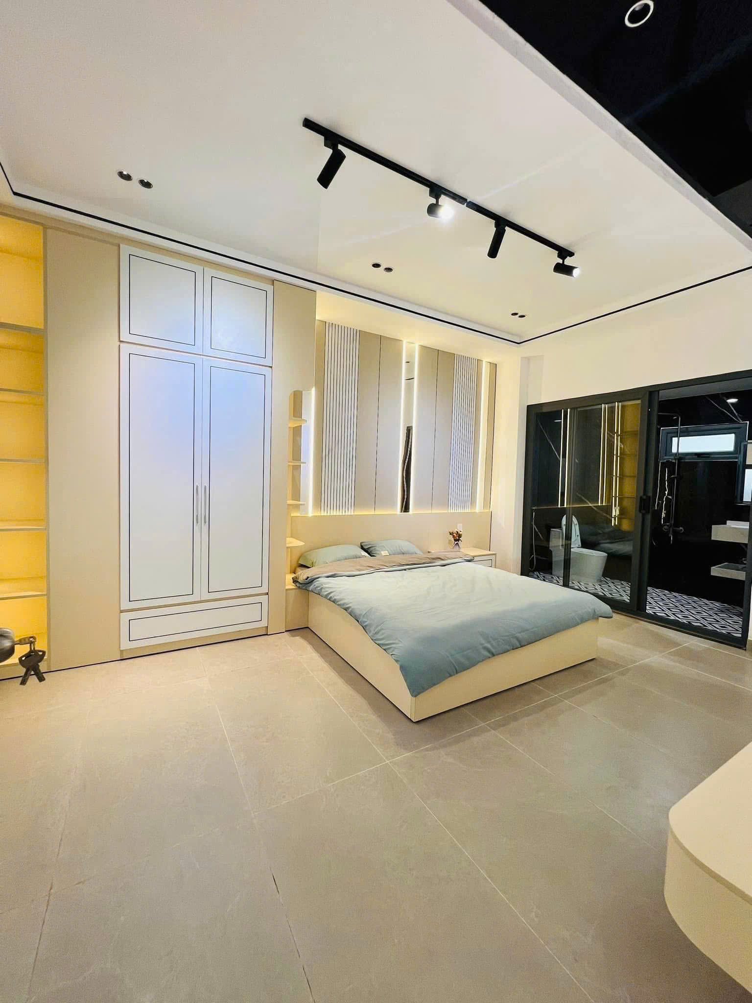 Bán nhà Quận Bình Thạnh, Hoàng hoa Thám DT 4.2x16=67m2 nhà 4 tầng giá 8 tỷ