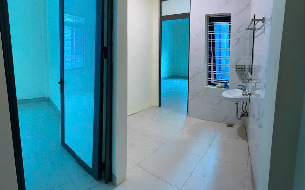 Cần bán GẤP nhà Phúc Lợi, Long Biên