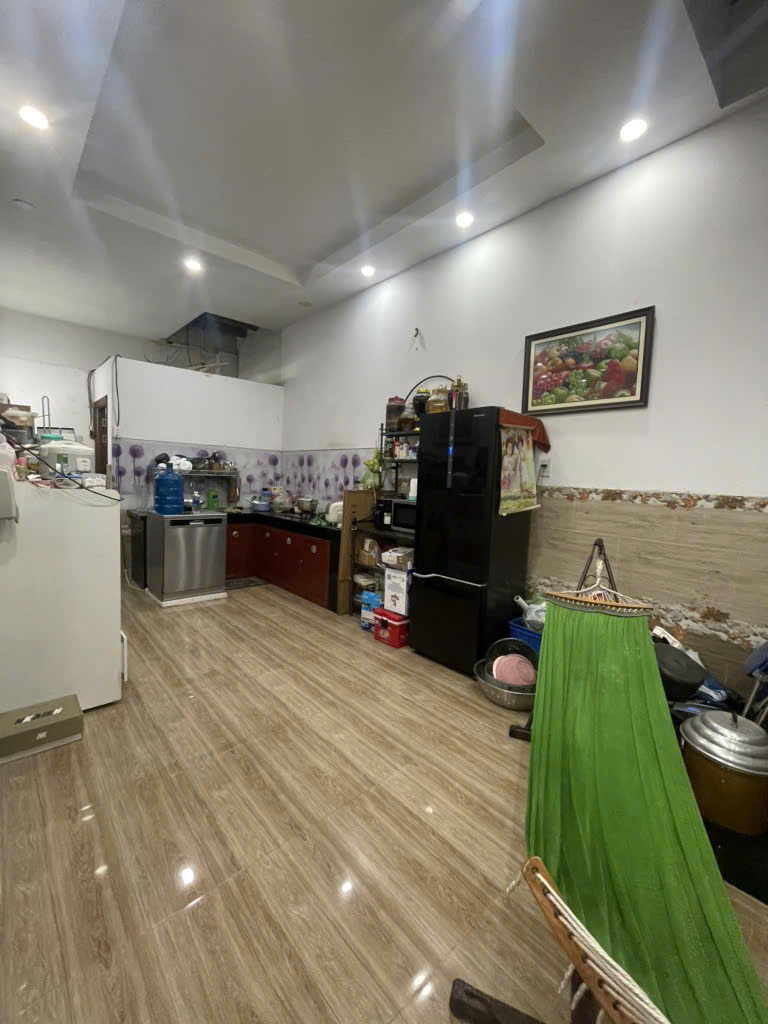 BÁN NHÀ DIỆN TÍCH KHỦNG 166M2 CHỦ NHIỆT BÁN GIẢM MẠNH 1 TỶ