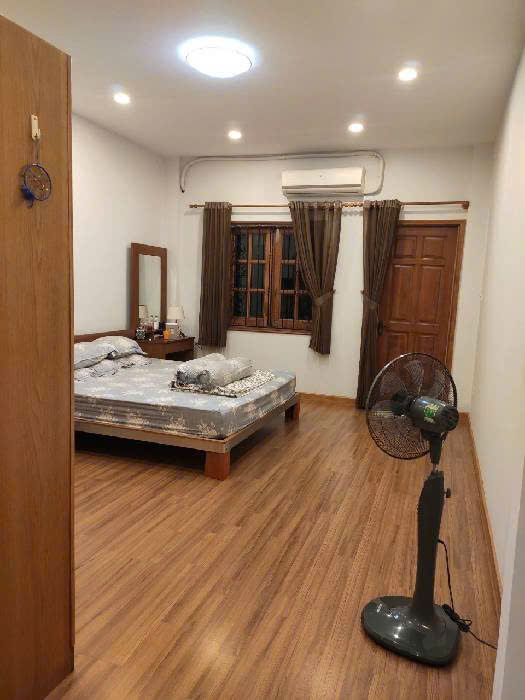 NHÀ HIẾM ĐẸP 4 TẦNG ĐƯỜNG HIỆP NHẤT, 50m2, 9.9 tỷ
