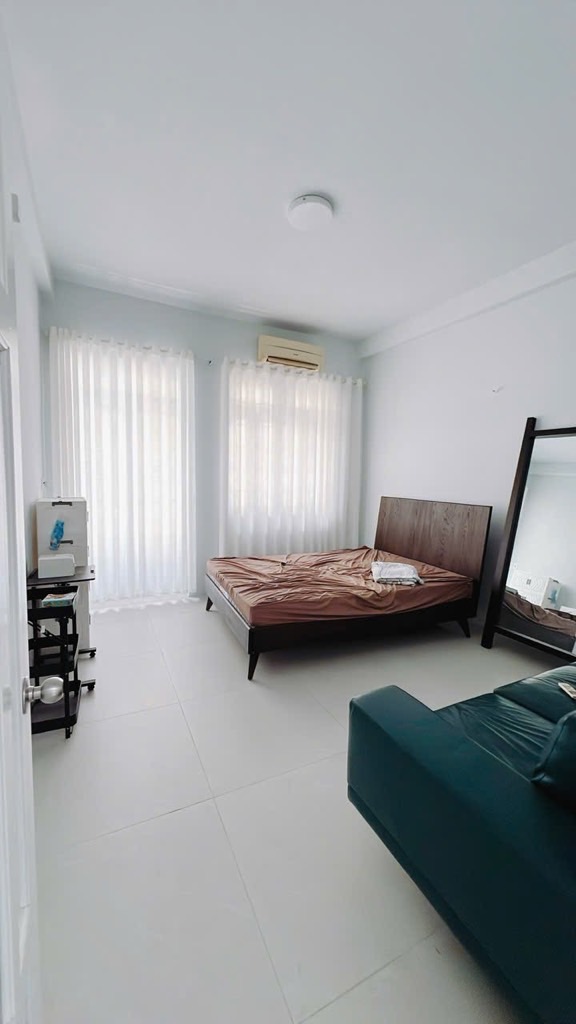 SIÊU PHẨM MẶT TIỀN KINH DOANH ĐƯỜNG SỐ  - KHU DÂN TRÍ CAO  - GẦN CÔNG VIÊN MÁT MẺ , TẬP THỂ DỤC MỖI NGÀY .... KHU CAO TẦNG ĐỒNG BỘ - 32.3M2 (4m x 8m )  - CHÍNH CHỦ 8 TỶ  -