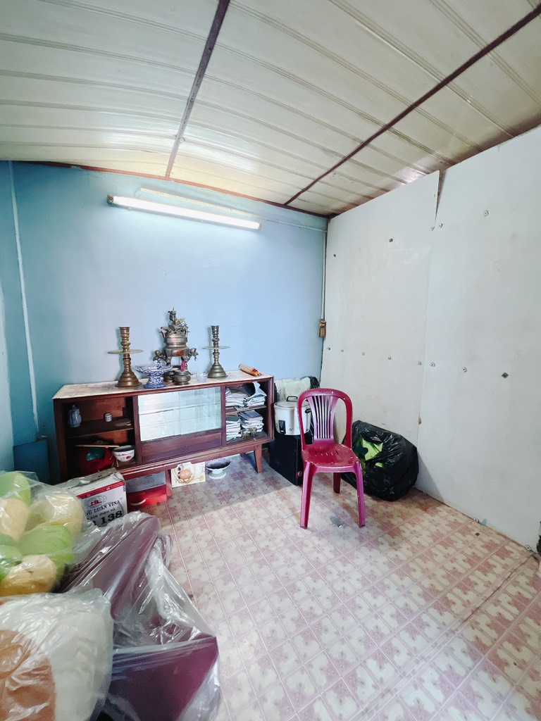 KHU DÂN CƯ HIỆN HỮU KHÔNG QUY HOẠCH - ĐOÀN VĂN BƠ  2 TẦNG NHÀ CŨ TIỆN XÂY MỚI  - 2PN    -  CHÍNH CHỦ CHỈ 3,35 TỶ