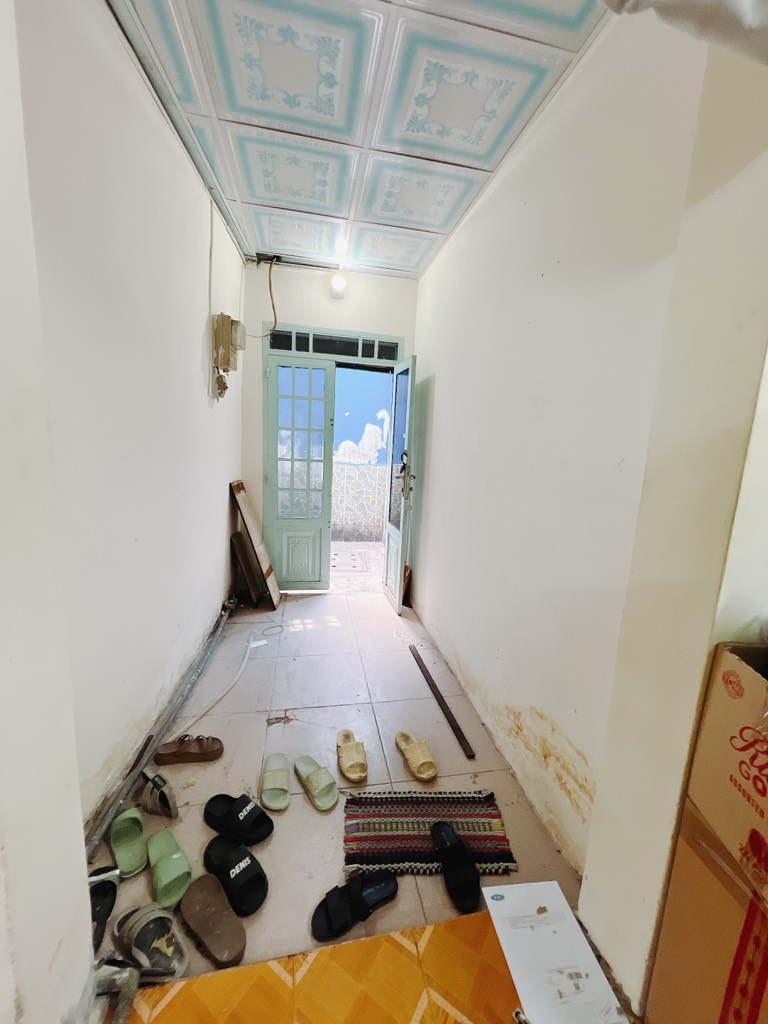 KHU DÂN CƯ HIỆN HỮU KHÔNG QUY HOẠCH - ĐOÀN VĂN BƠ  2 TẦNG NHÀ CŨ TIỆN XÂY MỚI  - 2PN    -  CHÍNH CHỦ CHỈ 3,35 TỶ