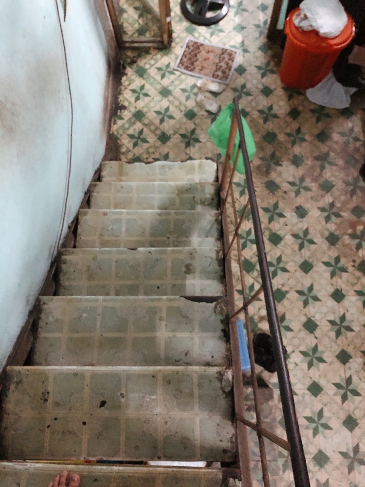- Chính chủ cần tiền bán gấp nhà mặt tiền Đường Nguyễn Tất Thành, P18 q4 (đối diện kho 11 Cảng Sài Gòn . vew bờ sông cảng Sài Gòn ) ngang ngửa THẨM ĐỊNH NHÀ. ,