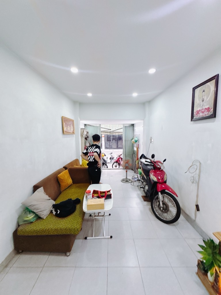 Siêu phẩm mới cần ra gấp cho nhà đầu tư, bán nhà mặt tiền Q4 ngang giá đất nhà nước công bố!