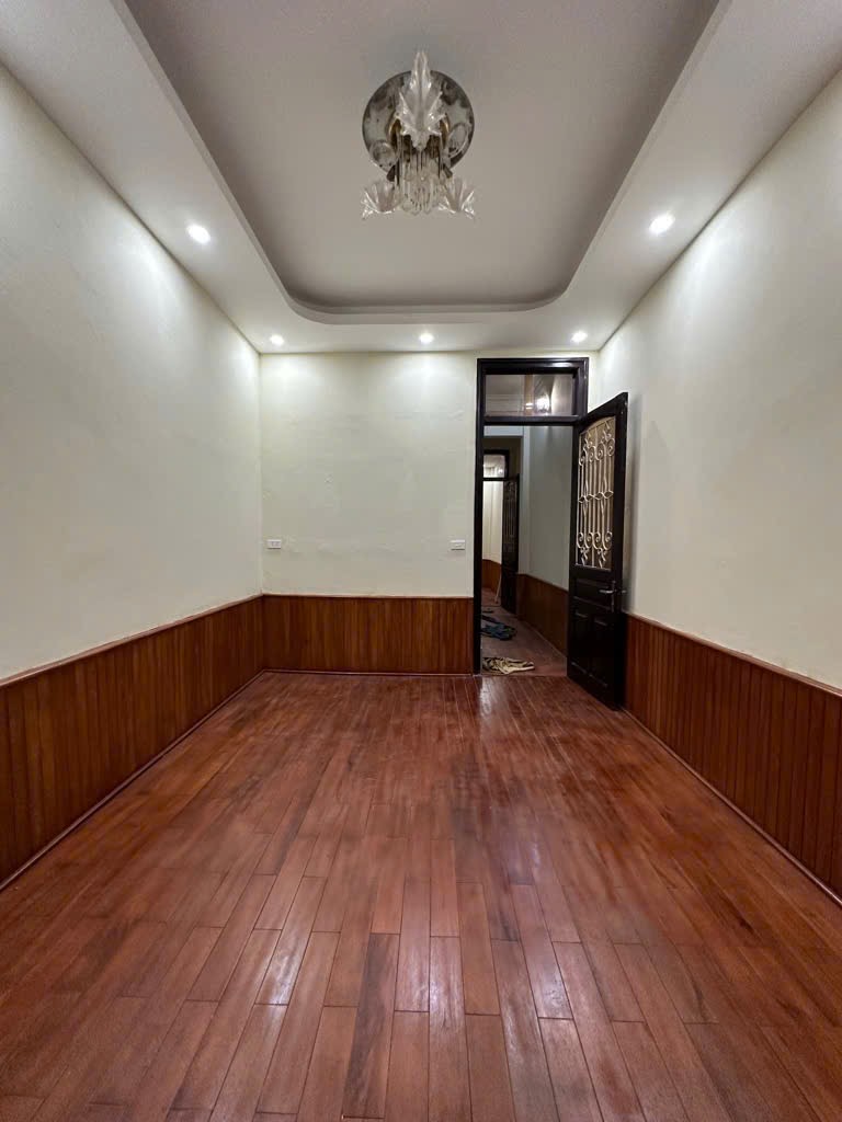 Bán Nhà khu vực Hoài Đức mới tinh
