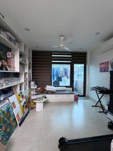 Bán nhà Nguyễn Xiển đường rộng 2 ô tô tránh, đỗ cửa ngày đêm, chỉ 5.x tỷ