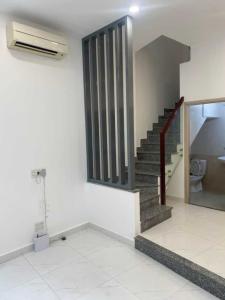 Nhà Hẻm 2 Mặt Tiền đường Đất Thánh, gần đường Lý Thường Kiệt, CMT8, quận Tân Bình, giá 6 tỷ 9