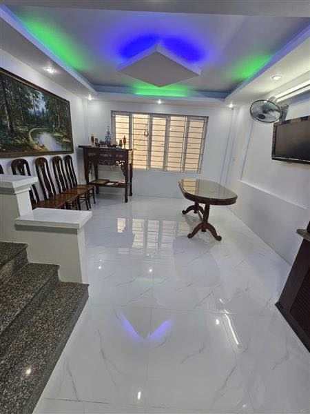 SIÊU PHẨM HẠ ĐÌNH - NGÕ THÔNG, GẦN TRƯỜNG HỌC, SIÊU THỊ, ĐIỂM XE BUS. 5,5 Tỷ
