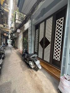 SIÊU PHẨM - NGÕ THÔNG KINH DOANH -ÔTÔ ĐỖ - KHƯƠNG ĐÌNH GIÁ 8 TỶ