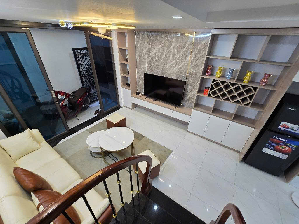 nhà phố hoàng hoa thám ba đình mặt tiền 5m