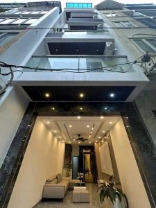 NHÀ NGỌC THỤY 7 TẦNG THANG MÁY - FULL NỘI THẤT XỊN - NGÕ THÔNG - GẦN KHU KHAI SƠN