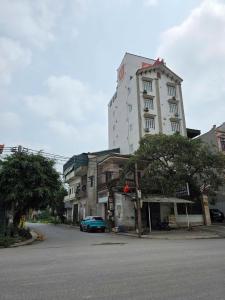 B A.N đất tặng nhà,Chí Trung, Tân Quang, Văn Lâm. Lô góc, ô tô tránh thông, kinh doanh, gần khu công nghiệp,  view công viên