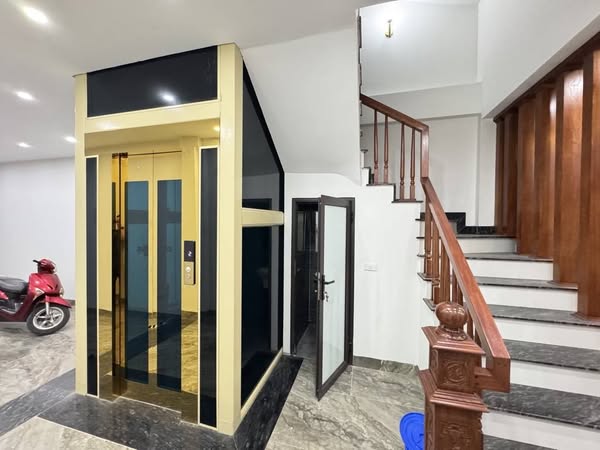 NHÀ MỚI, NỘI THẤT ĐẸP : 6 TẦNG THANG MÁY Ô TÔ VÀO NHÀ -  LÊ TRỌNG TẤN THANH XUÂN - NHỈNH 18 Tỷ