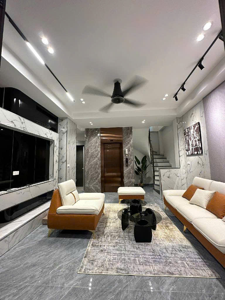 nhà đẹp đống đa 6 tầng thang máy 35m2 giá 10,5 tỷ