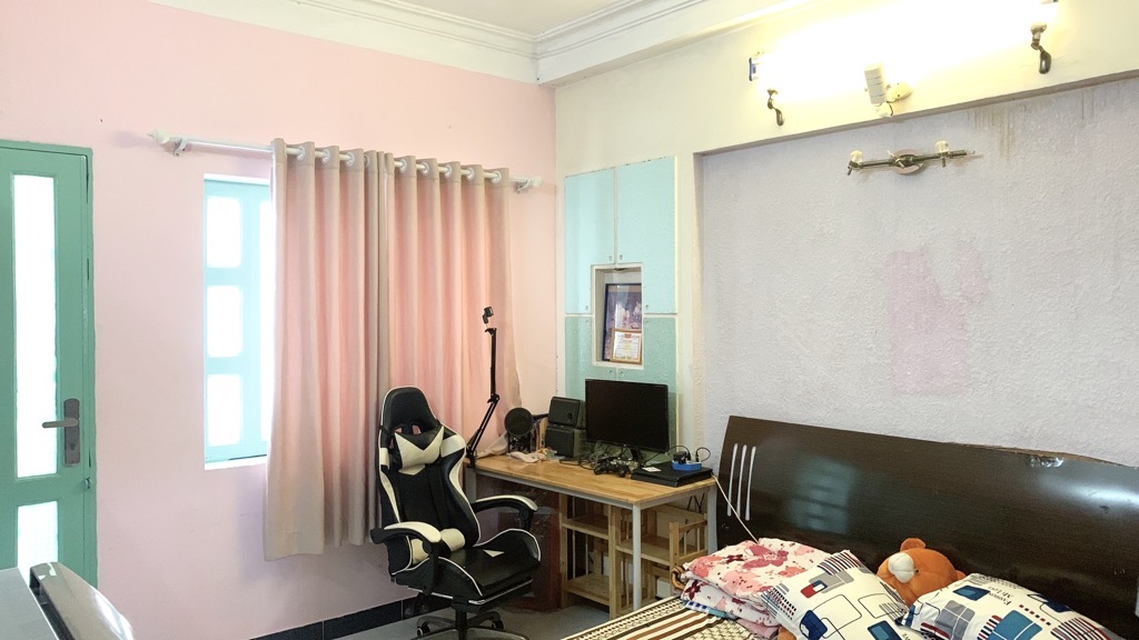 Nhà Hẻm rộng 6m Lý Chính Thắng, Ngay trung tâm Q3-46m2 -Giá 8,9 tỷ