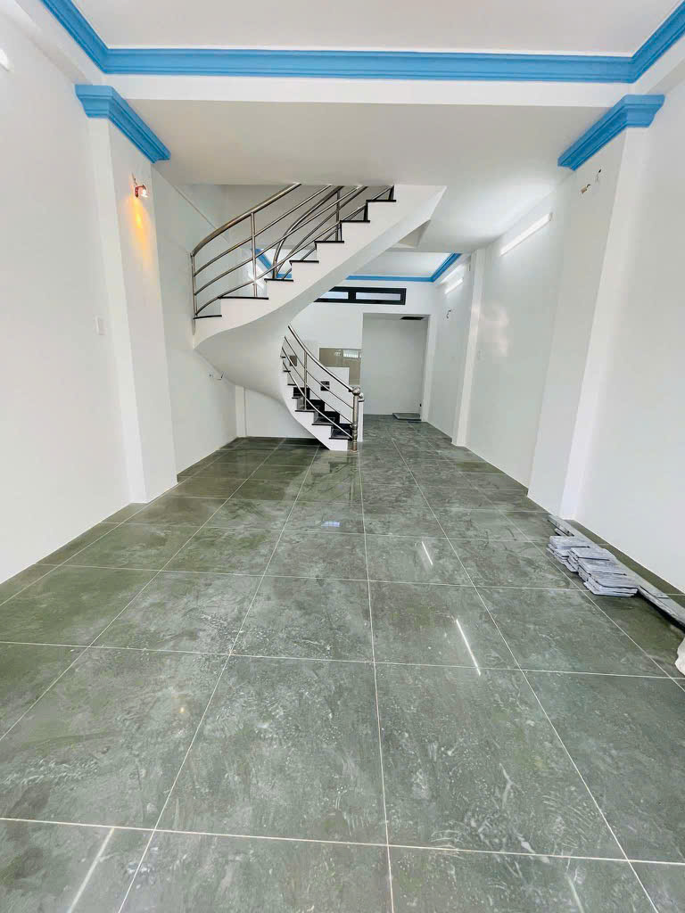 NHÀ ĐẸP MỚI – 3 TẦNG HOÀN CÔNG – OTO NGỦ TRONG NHÀ NGAY NGUYỄN QUÝ YÊM - 4X12M - VÀO Ở NGAY - CHỈ 5.4 TỶ
