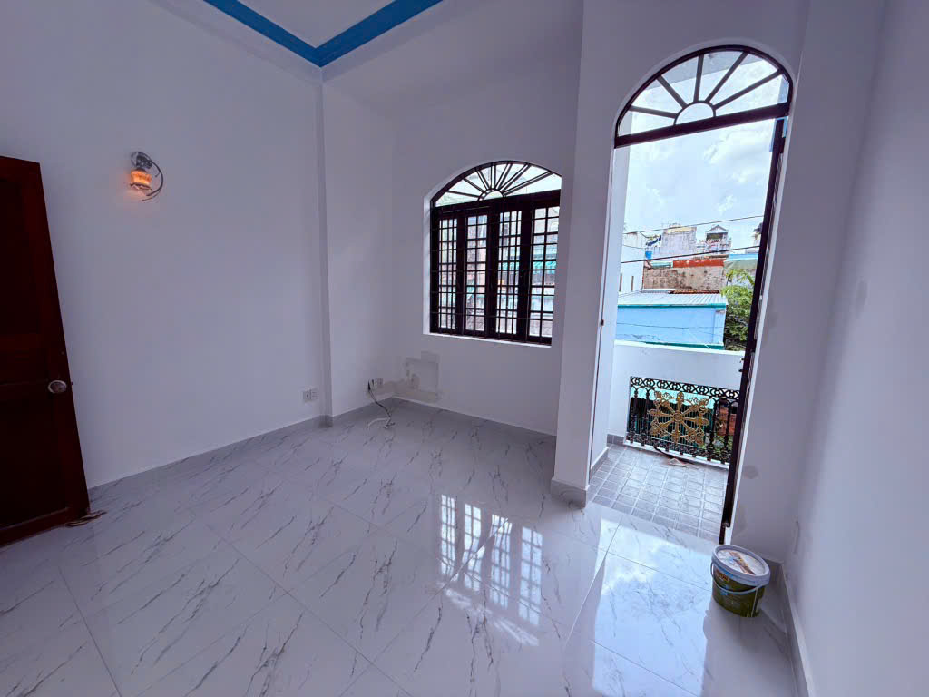 NHÀ ĐẸP MỚI – 3 TẦNG HOÀN CÔNG – OTO NGỦ TRONG NHÀ NGAY NGUYỄN QUÝ YÊM - 4X12M - VÀO Ở NGAY - CHỈ 5.4 TỶ