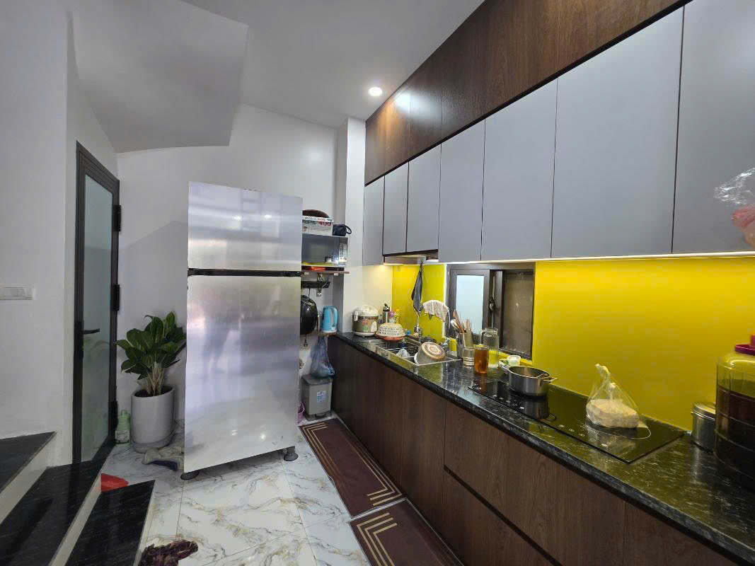 NHÀ PHỐ CỔ LINH VIP- DÂN XÂY MỚI TINH – NGÕ OTO CON – THANG MÁY FULL NỘI THẤT