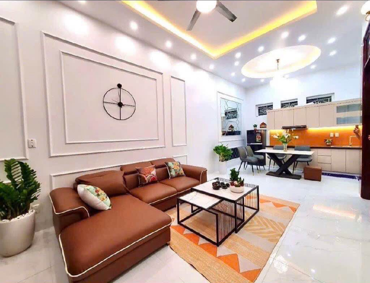 VÔ ĐỊCH GIÁ 8 TỶ !!! THẠCH BÀN 40M2 * 6 Tầng - LÔ GÓC 3 THOÁNG - OTO ĐỖ CỬA