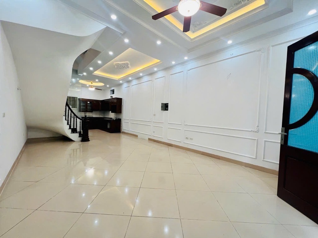 Siêu phẩm Phúc Lợi - DT khủng 80m2 MT5m - LÔ GÓC 2 THOÁNG - CẠNH RUBY PHÚC LỢI - Hàng xóm VINHOMES RIVERSIDE